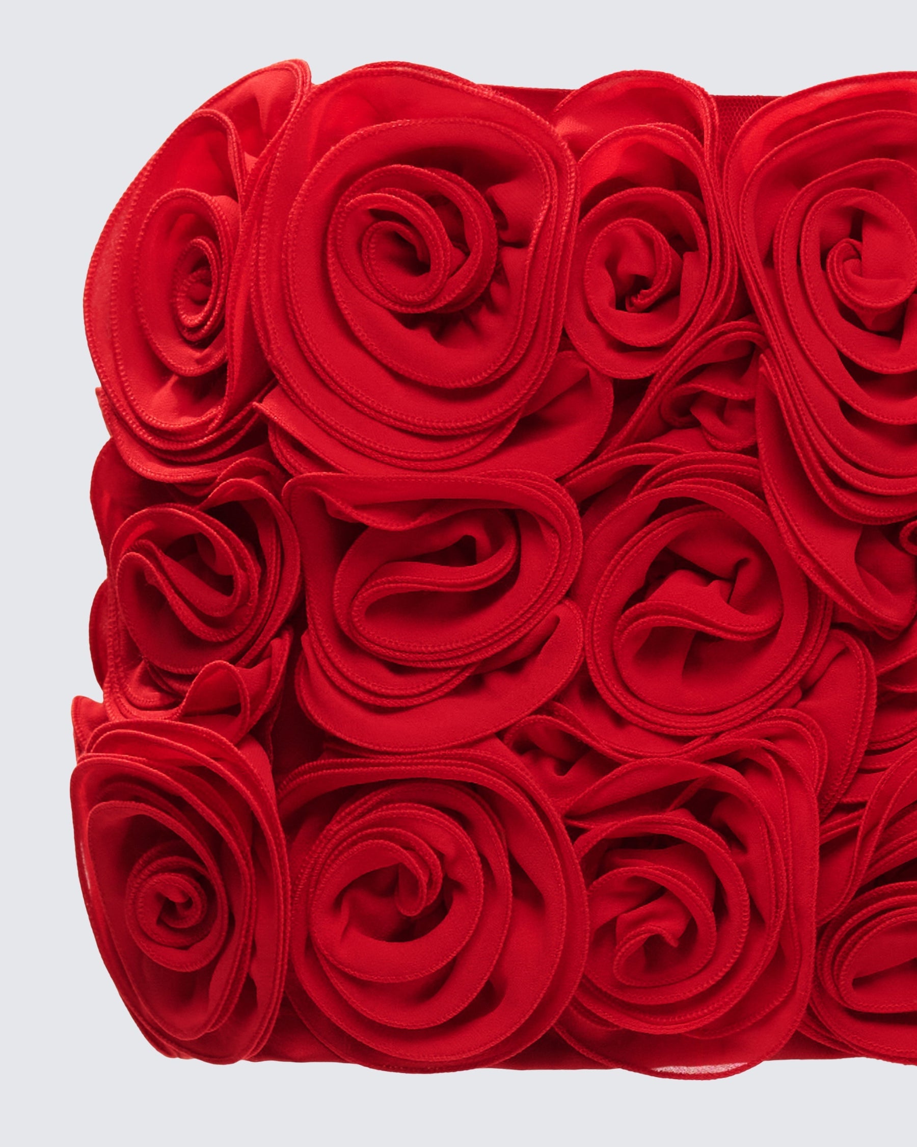 Minissaia Tayah Vermelha com Aplicação de Rosas